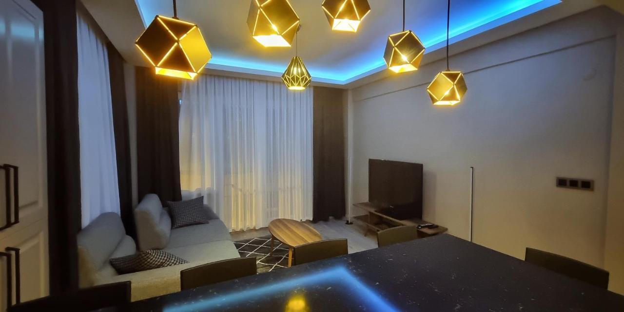 Tam Merkezde Yepyeni Bir Daire Estambul Exterior foto